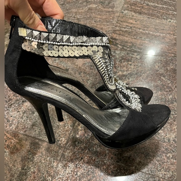 Like new Liliana sequins jewelled platform high heels size 7 (fits like 7.5) - Picture 2 of 3